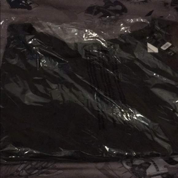 🎊Loungefly Mickey Mouse Slouch Tote - Picture 5 of 9